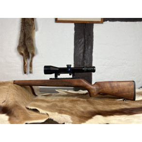 Zeiss Victory Diavari M 2,5-10x50 + Blaser skinnemontage