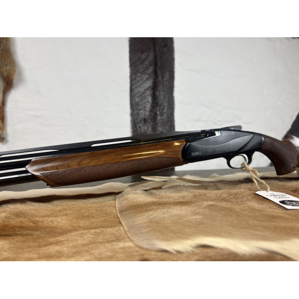 Benelli 828U