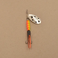 Uthsen Spinners Larva Tail